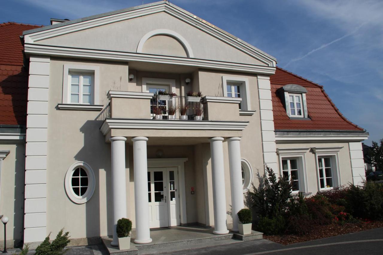 Eco Nieborow Hotel Exterior foto