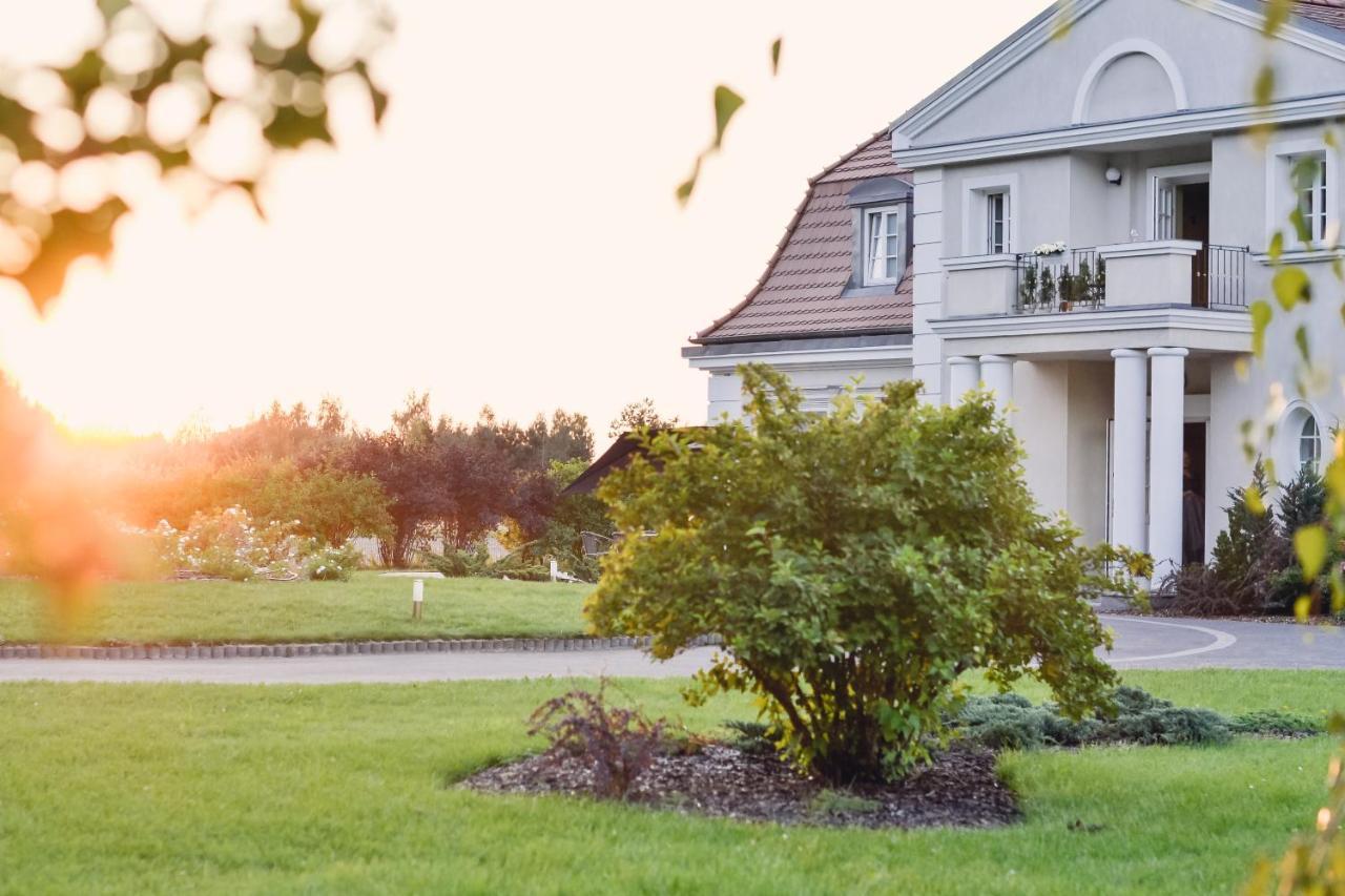 Eco Nieborow Hotel Exterior foto